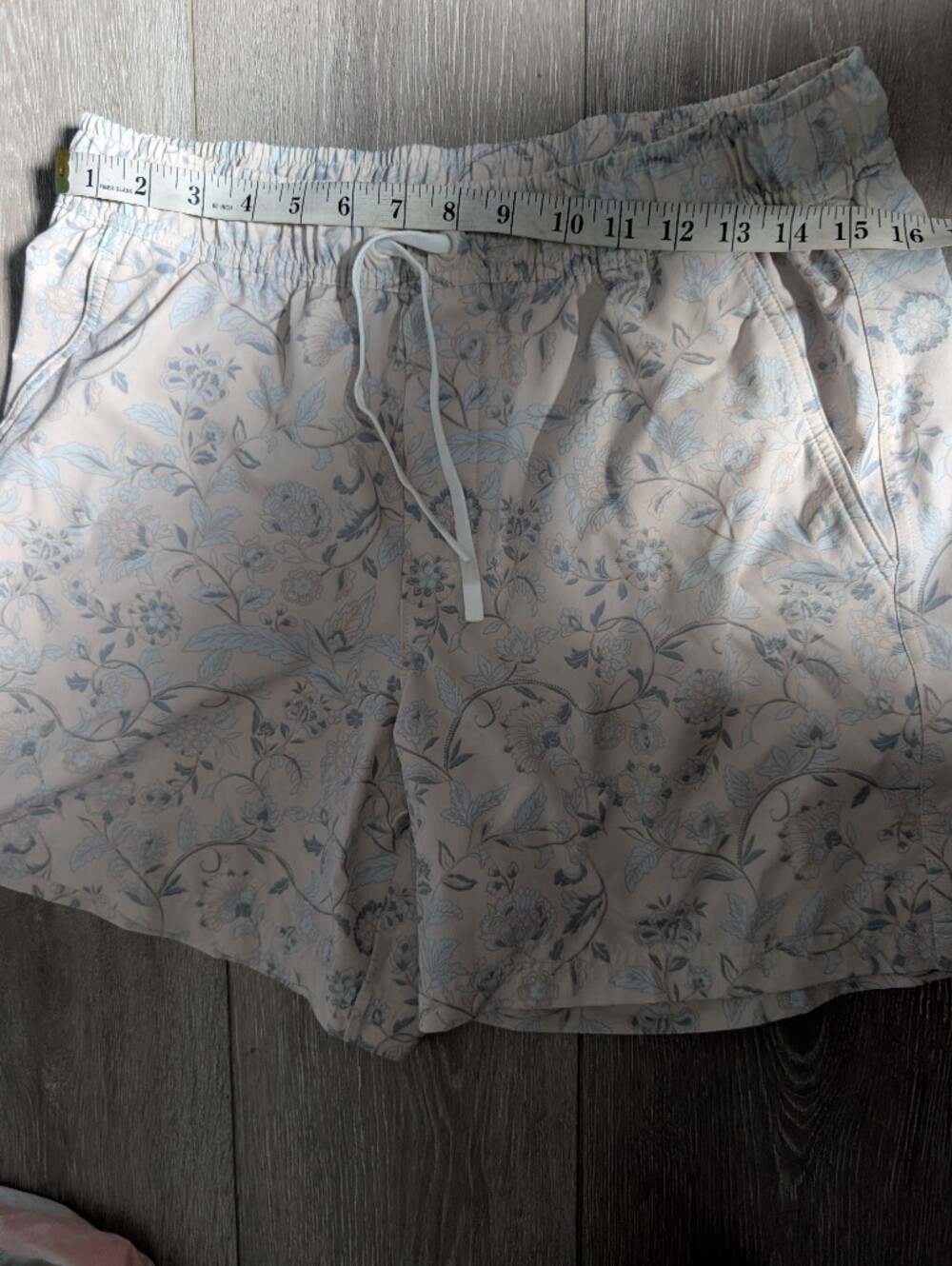 All In Motion Shorts - Picture 6 of 6